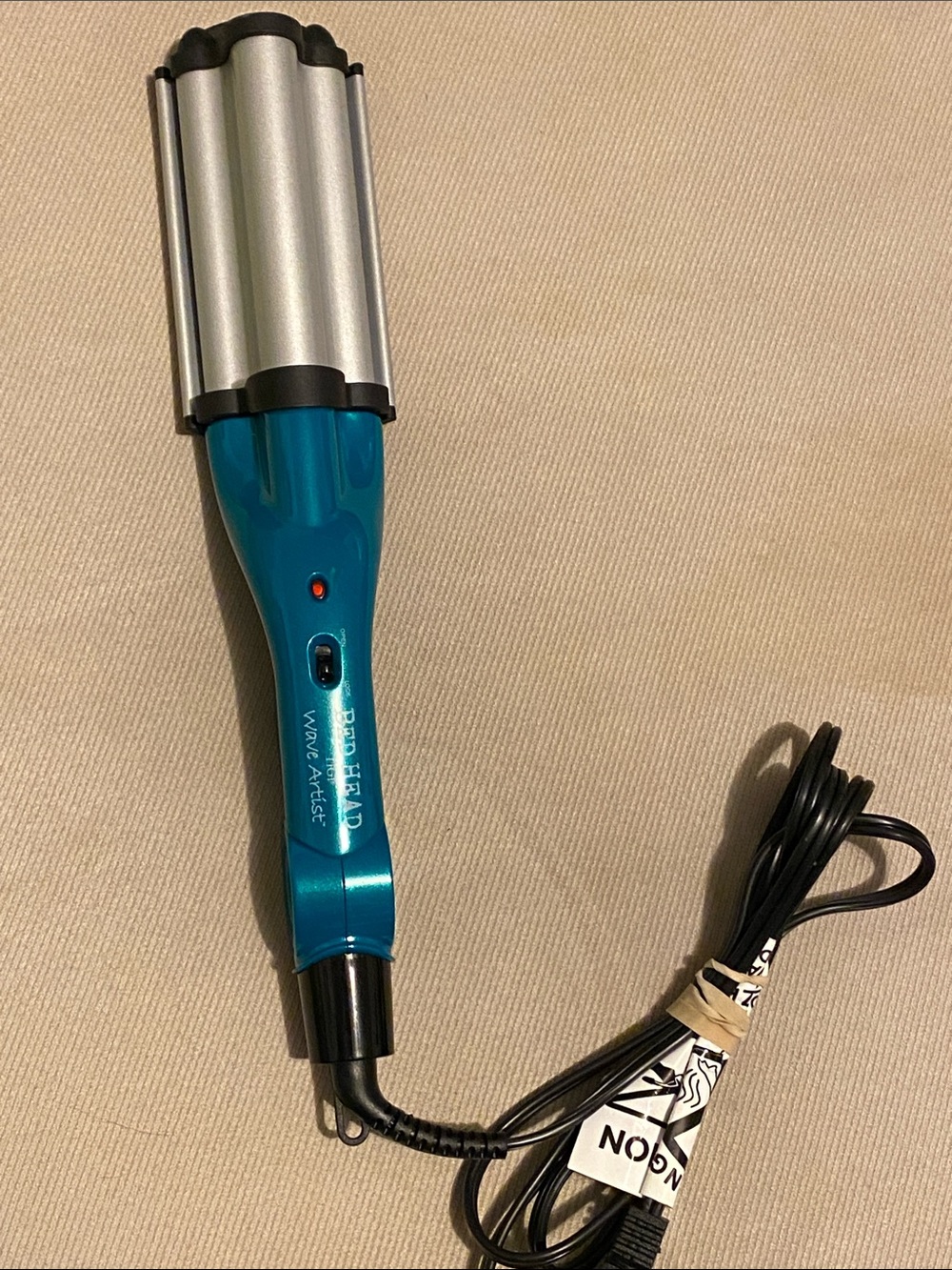 Bedhead Bed Head Wave Artist TIGI Curling Iron Triple Barrel Ceramic Waver LN